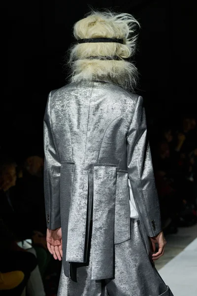 Look 53